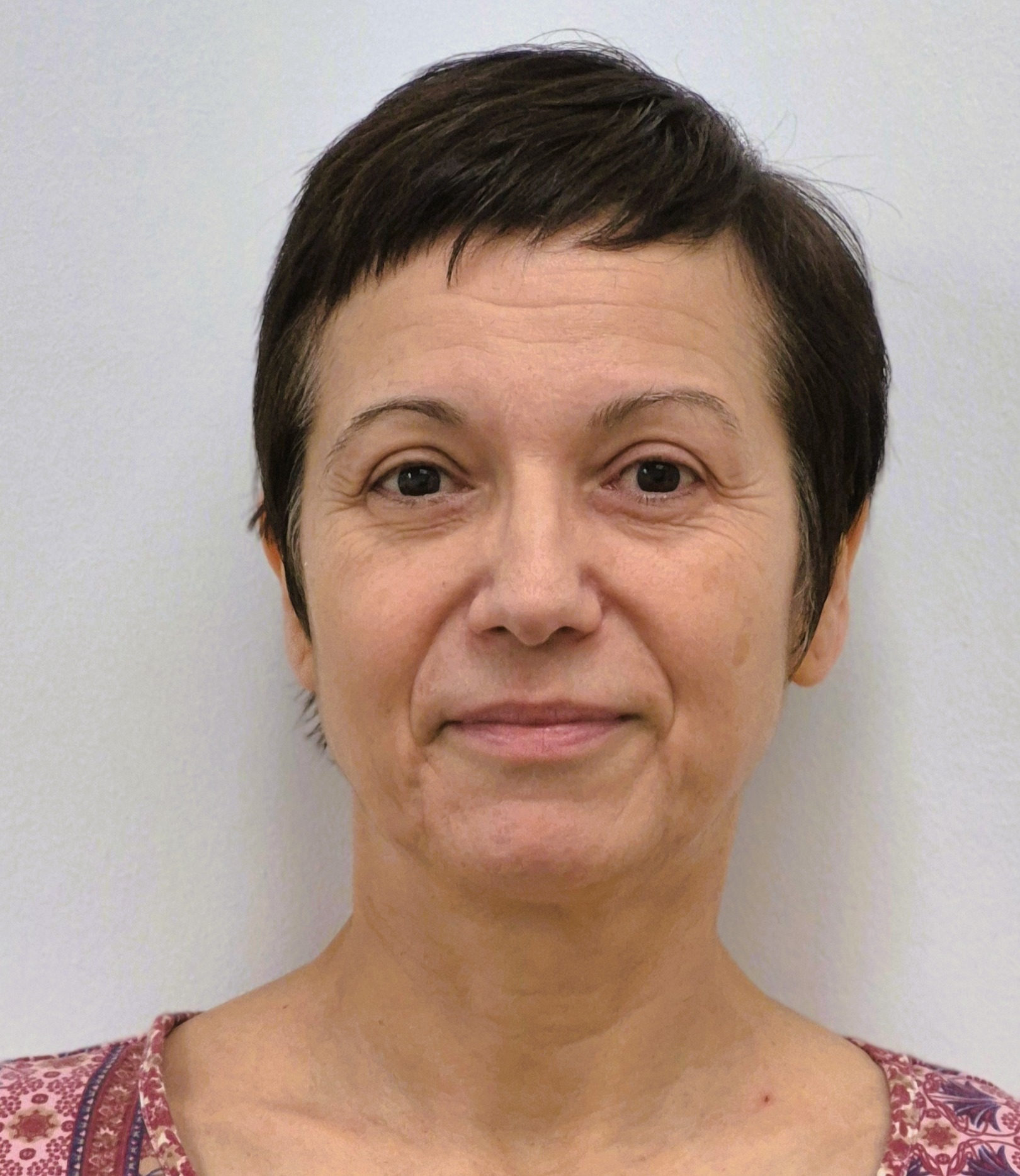  Szlatárovics Mónika
